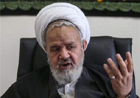 اقتدار و مقاومت مهمترین راهبردهای مقابله با چالشهای فراروی انقلاب اسلامی است/ دستور کار جریان عقلانیت ابزاری ترویج اباحه گری است