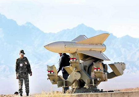 فیلم/ انهدام پهپاد مهاجم در منطقه هستهای خنداب