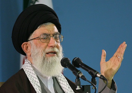 بازخوانی 13 جمله طلایی امام خامنه‌ای به مناسبت ۱۳ آبان