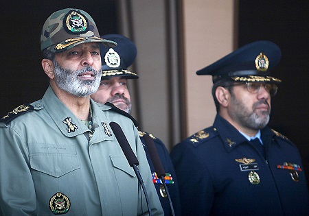 حضور جانشین فرماندهی کل ارتش در رزمایش هوایی فداییان حریم ولایت 5