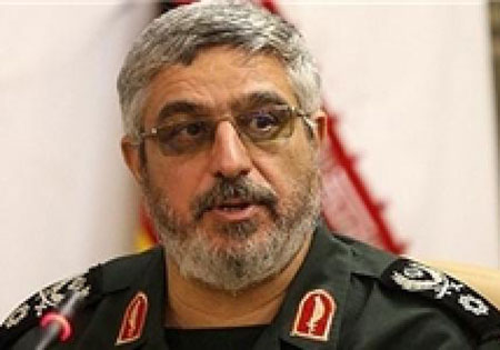 جبهه مقاومت در عراق و سوریه نیاز به حمایت دارد/ با صدور مجوز آماده جانفشانی هستیم