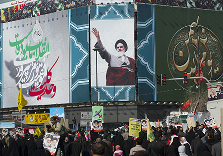 راهپیمایی حماسی مردم قم در روز استقلال و وحدت