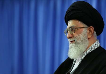 روحانی به عیادت رهبر معظم انقلاب رفت