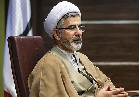 برگزیده جایزه جلال خاطرات تنها فرمانده روحانی جنگ را می‌نویسد