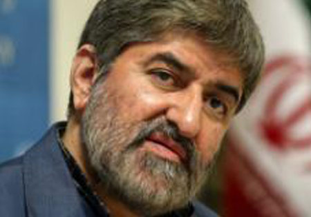 قدرت دفاعی ما ربطی به برجام ندارد/ باید مراقب آفت های احتمالی توافق باشیم