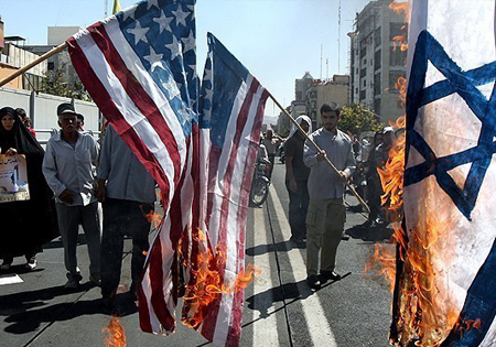دانشجویان پرچم رژیم اشغالگر قدس را به آتش کشیدند/ تصاویر امام موسی صدر در دست راهپیمایان