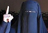 چرا دختران نوجوان اروپایی به داعش می‌پیوندند؟