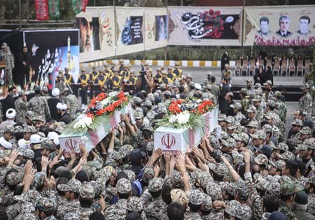 2 شهید گمنام در ستاد قرارگاه پدافند هوایی تشییع و خاکسپاری شدند