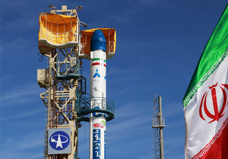 ماهواره ملی «فجر» با موفقیت به فضا پرتاب شد + عکس