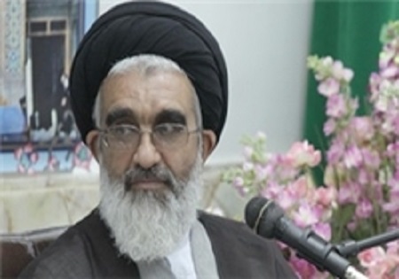 آثار فداکاری شهدای مدافع حرم در پیشگاه خدا و نزد مردم آشکار است