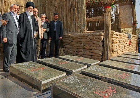 مقام معظم رهبری تاکنون در کدام یادمانهای دفاع مقدس حضور یافتهاند؟/ از هویزه تا شرق کارون