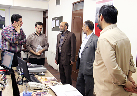 رئیس شورای عالی استان‌ها از خبرگزاری دفاع مقدس بازدید کرد