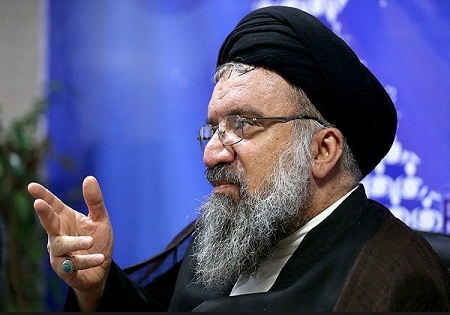 آیتالله خاتمی: تیم مذاکرهکننده در برابر زیادهخواهیهای استکبار بایستد