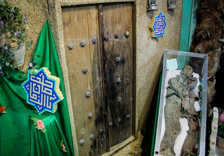فاخلع نعلیک، اینجا وادی مقدس شهداست
