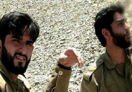 عکس/ دو مدافع حرم در یک قاب