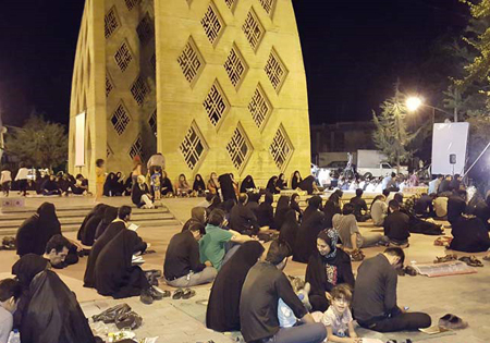 برگزاری مراسم احیاء شبهای قدر در تپه نورالشهداء گرگان