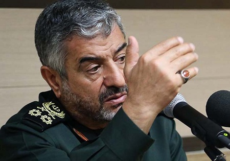 انقلاب اسلامی در اوج عزت و اقتدار قرار دارد