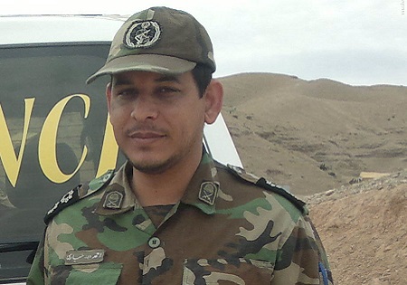 احمد! بیا و بگو اشک غربت اهل بیت(ع) را چطور بر گونه هایت سرازیر نمودی؟