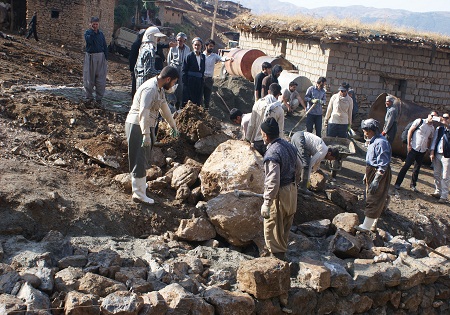 انجام پروژهها با 30 درصد قیمت بخش خصوصی توسط بسیجیان/ تداعی دوران دفاع مقدس برای آقای بازیگر