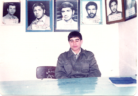 رضا مخفیانه در آموزش‌های نظامی شرکت کرد تا به جبهه برود/ 32 سال است که در محل اعزام برادرم خادم حسینی هستیم