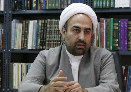 «سه راه سرگردون» را ادبیات در خدمت انقلاب میدانم/ بچهمسلمانهای منتقد تنها جریان برای حفظ انقلاب است