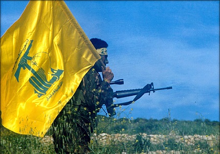تصاویری شگفت انگیز از لحظات نبرد تن به تن رزمندگان حزب الله با تکفیری ها+فیلم