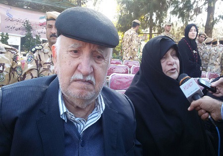 نخستین دیدار خانواده شهید بیژن حافظی با مزار او پس از 35 سال