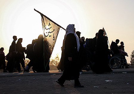 پیاده‌روی اربعین حسینی اقتدار مسلمانان را در برابر تروریست‌ها نشان داد