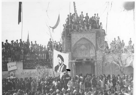 شهری که در آن حکومت نظامی اعلام شد/ نقش کازرون در تکمیل پازل انقلاب اسلامی در سال 57