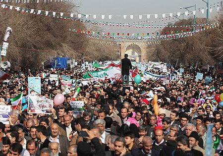 میدان ولایت ارومیه در انتظار حضور پرشور مردم در راهپیمایی 22 بهمن