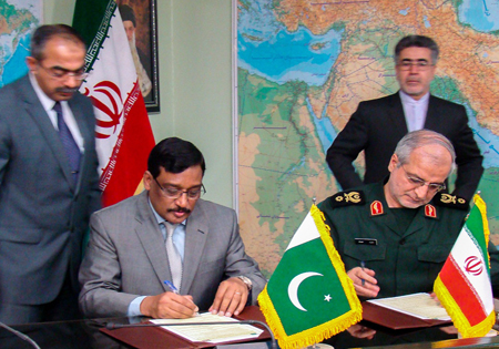 امضای سند تفاهم‌نامه همکاری بین مراکز مطالعات راهبردی ایران و پاکستان