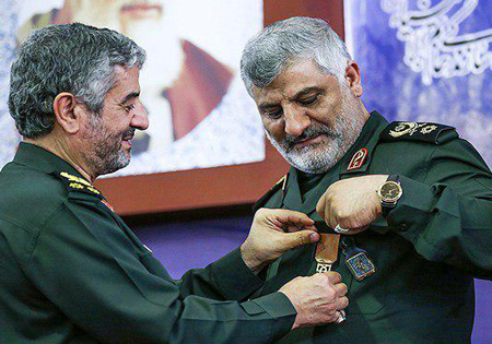 تقدیر سرلشکر جعفری از دستاندرکاران فازهای 15 و 16 پارسجنوبی/ اعطای نشان درجه یک سازندگی سپاه به سردار عبداللهی