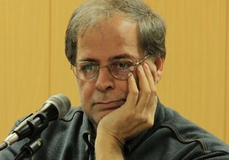 از سرودن شعر برای مدافعان حرم خودداری میکنم/ اگر شعر بگویم طیفی از قدرت از آن سوء استفاده میکند