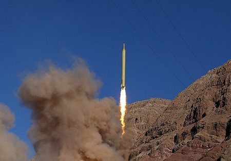 شلیک 2 فروند موشک نقطهزن قدر F و H به سوی اهدافی در سواحل مکران