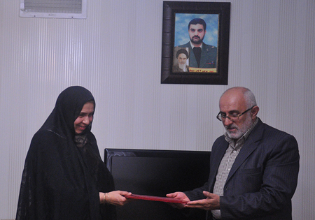 مدیرکل بنیاد حفظ آثار قزوین با خانواده شهدای ارتشی دیدار کرد