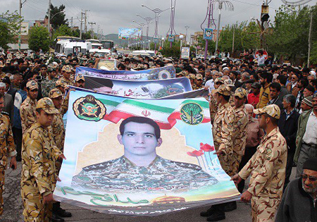 گرامیداشت اولین شهید مدافع حرم ارتش در استان گلستان