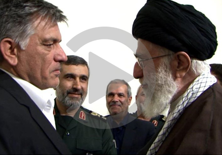 فیلم منتشر نشده از دیدار کاپیتان صداقت نیا با رهبر معظم انقلاب اسلامی