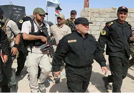 حضور العبادی در خط مقدم نبرد علیه داعش در فلوجه + تصاویر