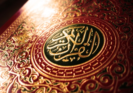 قرآن چه صفتی را از نسبت دادن به پیامبر منع کرد؟/علت اتهام شاعر بودن به پیامبر(ص)