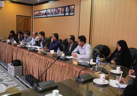 ارتش میزبان رژه هفته دفاع مقدس / خانواده شهدای فاجعه منا با رهبر انقلاب دیدار میکنند