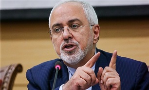 Zarif Reminds of World Powers' Support for Saddam's 1980 Invasion of Iran