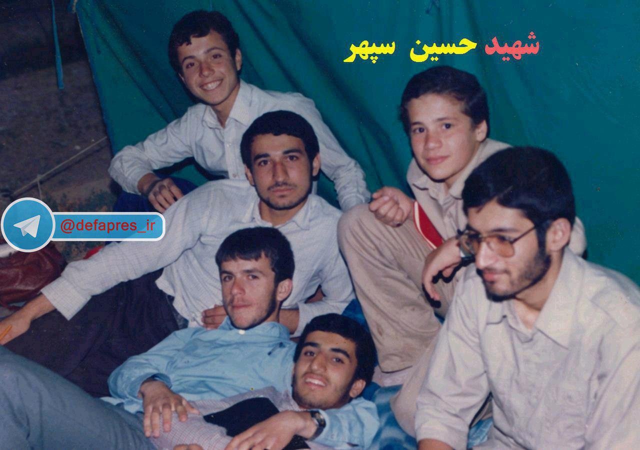 عکس/ شهید تازه شناسایی شده در دوران دانش آموزی