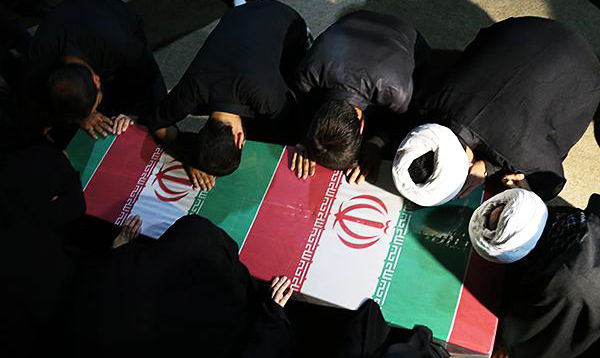 پیکر شهید «مهدی سیفی» پس از 32 سال به آغوش مادرش بازگشت پیکر شهید «مهدی سیفی» پس از 32 سال به آغوش مادرش بازگشت