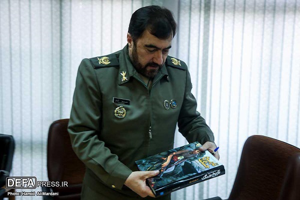 عرضه 700 کتاب جدید دفاع مقدس در نمایشگاه تهران/ دفاتر استانی صاحب نشر می‌شوند/ «آب هرگز نمی‌میرد» به چاپ 36 رسید
