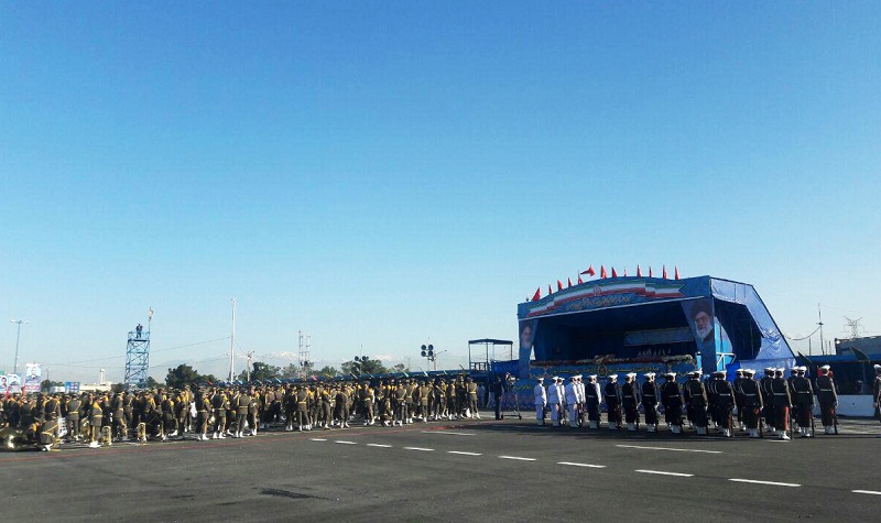رژه مشترک نیروهای مسلح به مناسبت روز ارتش آغاز شد
