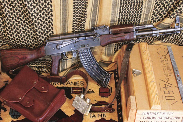 بررسی انواع «کلاشینکف» بررسی انواع «کلاشینکف»