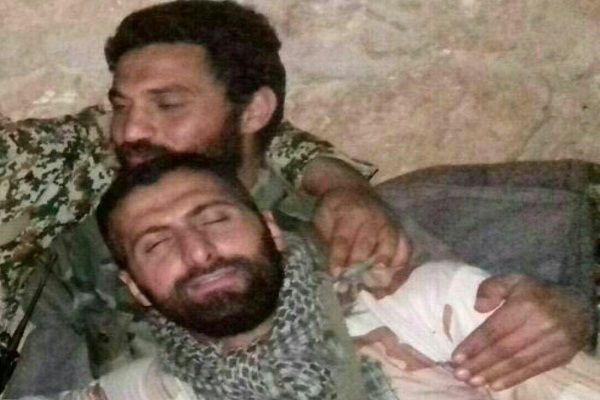 اذان صبحی که آخرین اذان شهید بافنده شد/ اصابت ترکش به شاهرگ شهید بافنده علت شهادتش بود اذان صبحی که آخرین اذان شهید بافنده شد/ اصابت ترکش به شاهرگ شهید بافنده علت شهادتش بود