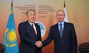 دیدار پوتین و نظربایف/ ارزیابی مثبت از مذاکرات آستانه