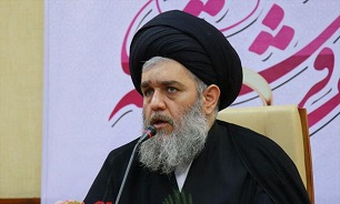 شیعیان به شفاعت کریمه اهل بیت(س) وارد بهشت می‌شوند