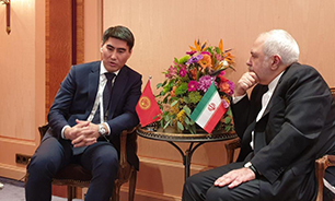 معاون وزیر خارجه قرقیزستان با ظریف دیدار کرد